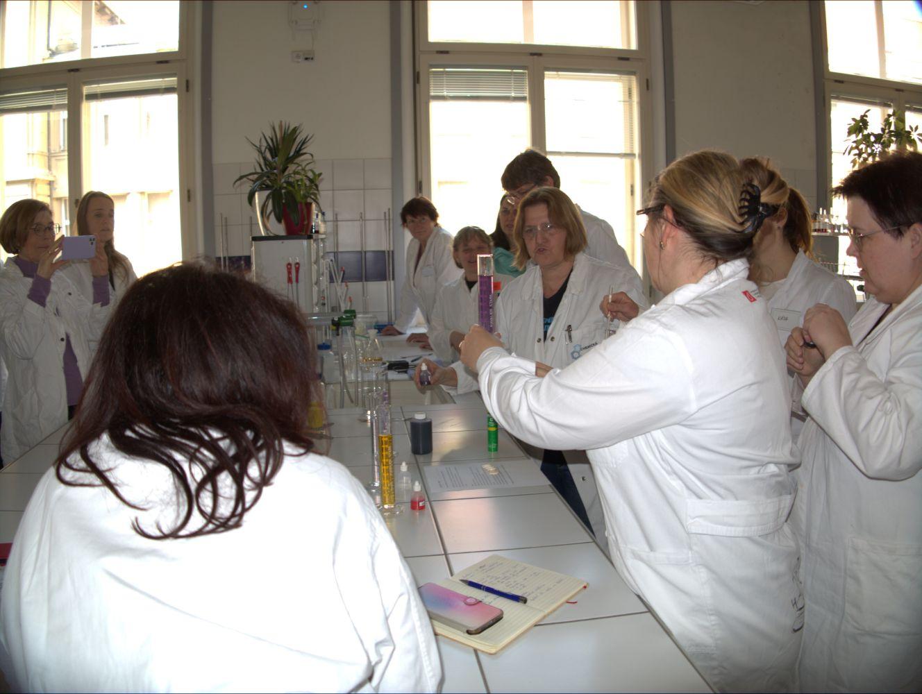 Workshop pro vedoucí Chemických center